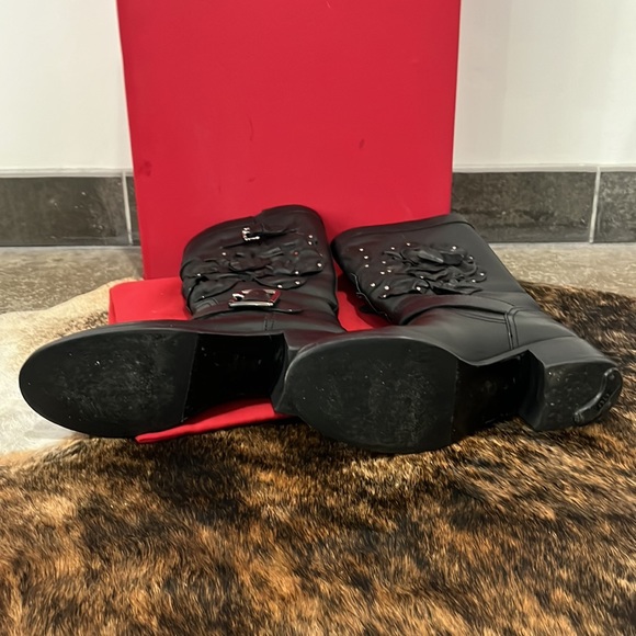 Valentino black embellished leather boots - Picture 3 of 9